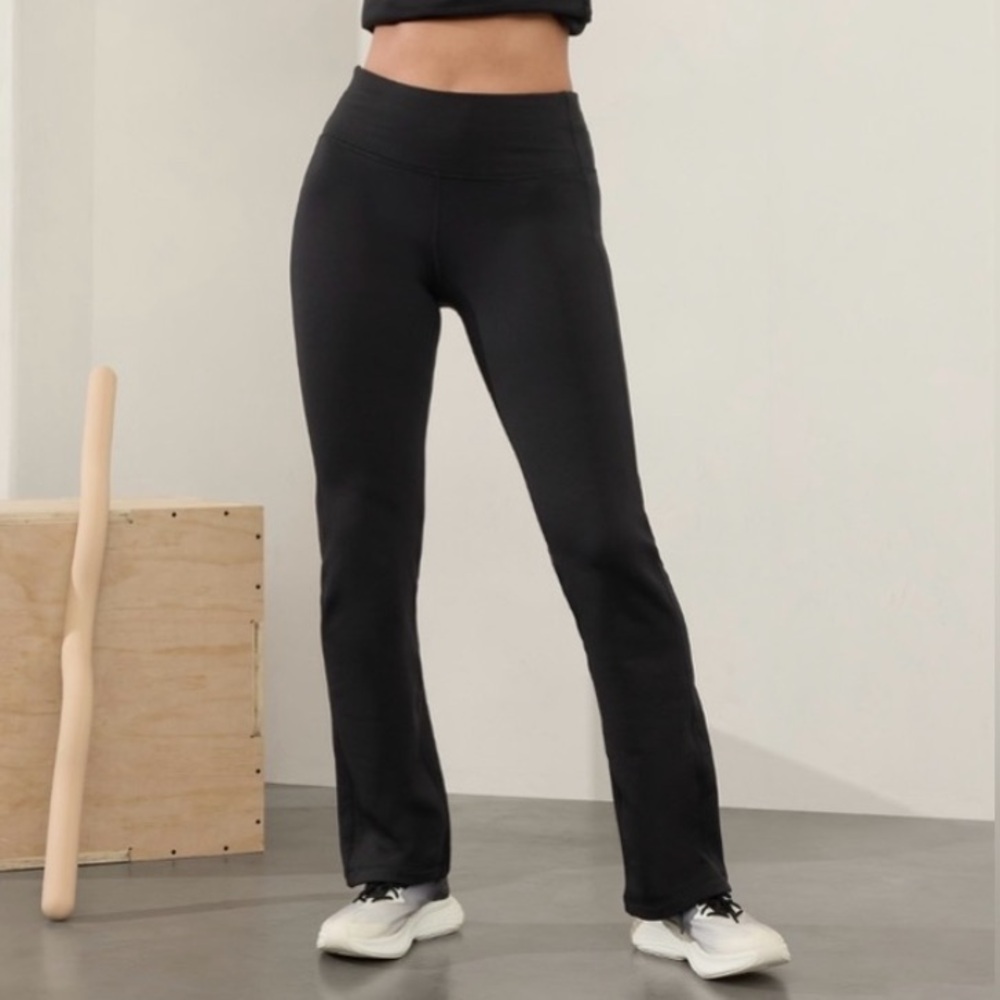 NWT-Athleta Black Altitude Edge
Pant, Extra Small Tall